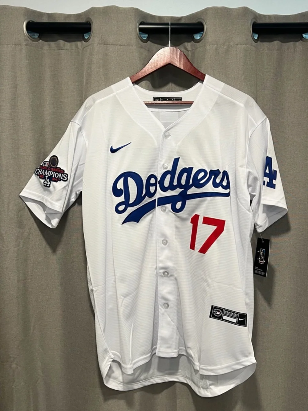 Los Angeles Dodgers #17 Ohtani Jersey - Picture 1 of 4